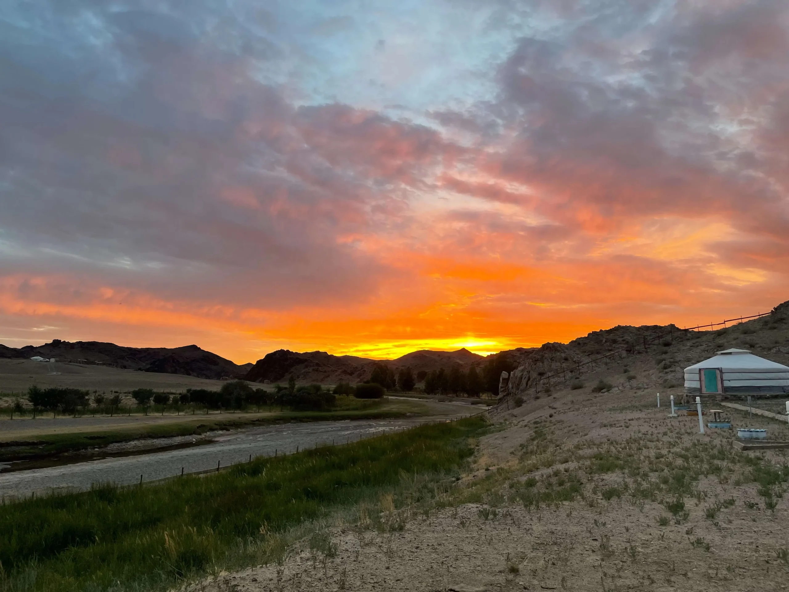 sunset at Ongi monastery