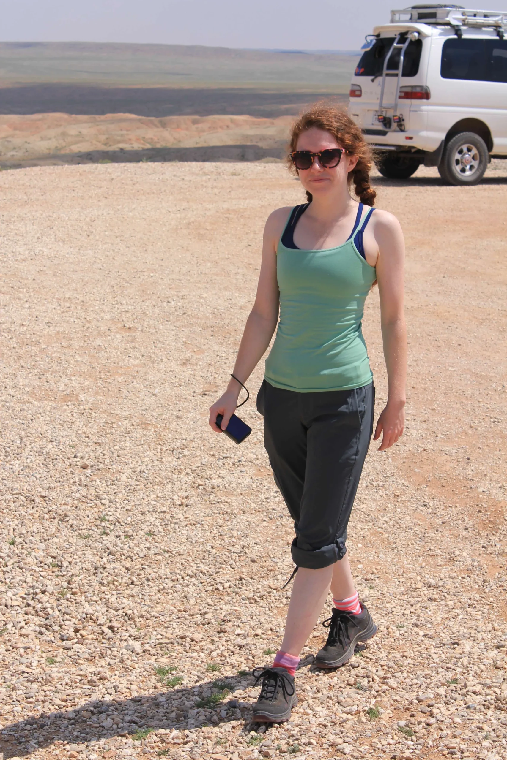 American guest sightseeing around Tsagaan suvarga, Gobi