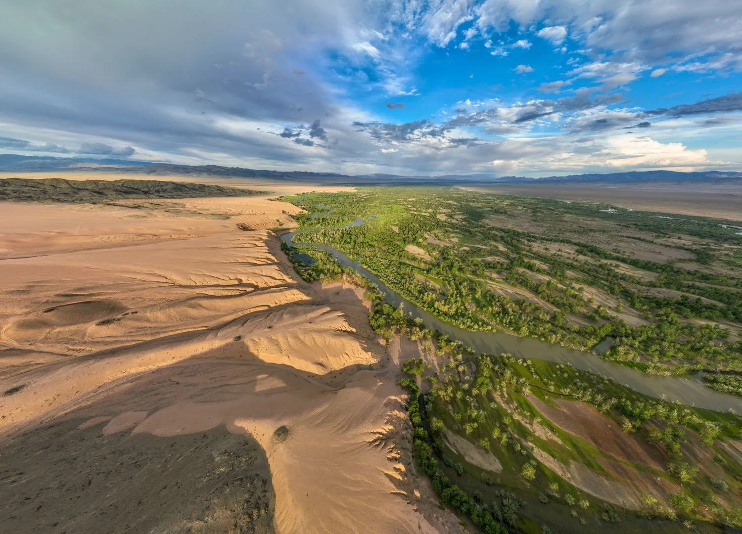 Khovd river, Biggest river in dry area, Altai mountains